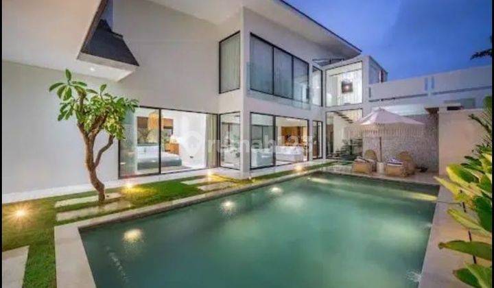 Luxury Villa With Spacious Layout And Exclusive Features In Seminyak 1