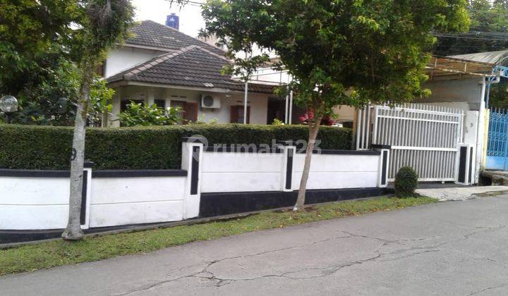 Rumah Siap Huni Posisi Hook di Gegerkalong  1