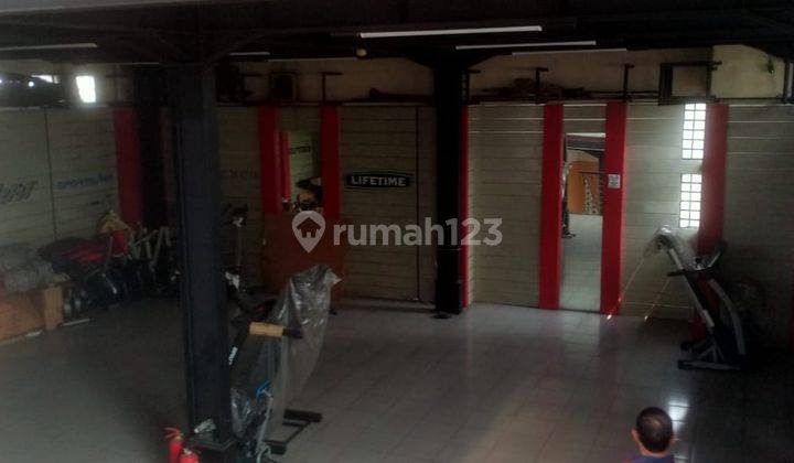 Ruko Besar Strategis di Jalan Merdeka Bandung 1