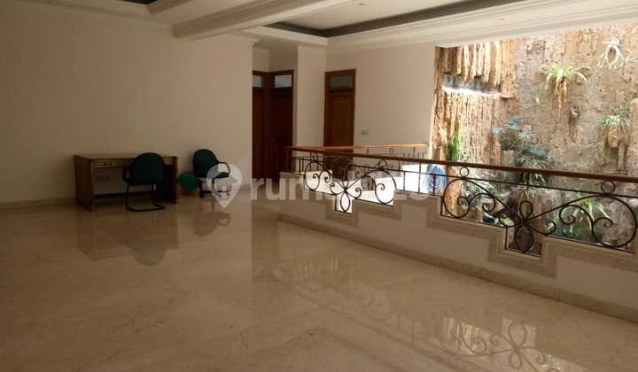Rumah Mewah Lux di Setraduta 2