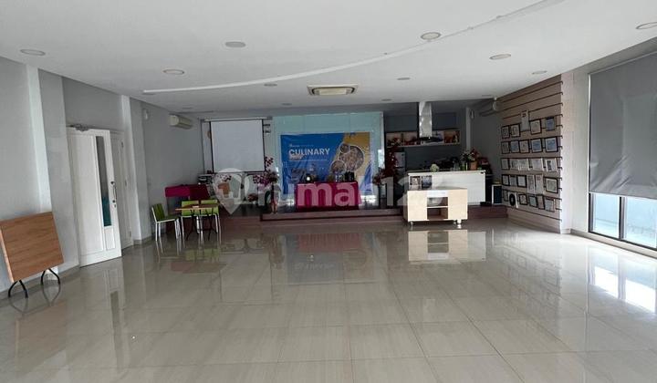 Jual Gedung Kantor di Mahendradata Denpasar