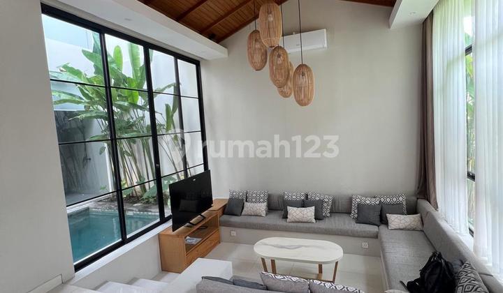 For Sale Villa Canggu Dalam Komplek Elite Kayu Tulang 