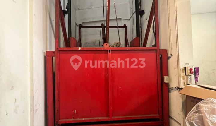 Selling Office Building in Mahendradata Denpasar 2