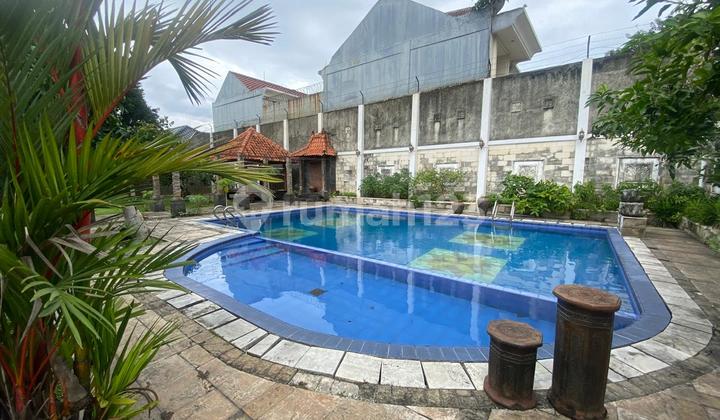 Dijual Rumah Keren Cinere Kolam Renang Ruang Luas