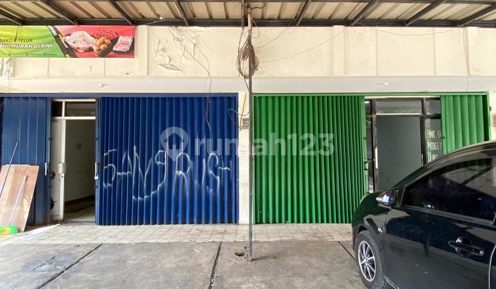 Ruko 3 Lantai Siap Huni Area Niaga Cinere Luas Tanah 100 Meter