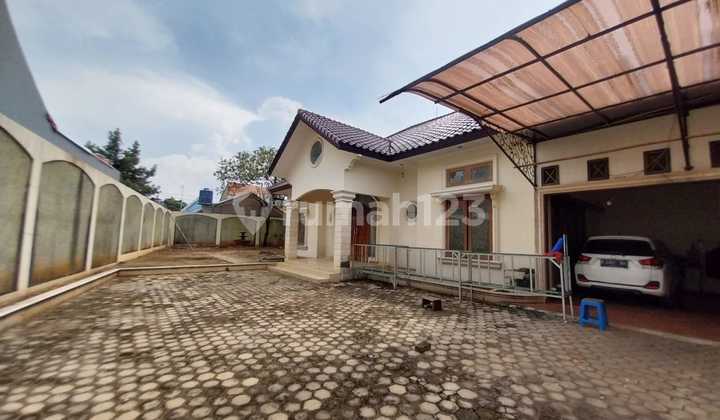 For Sale: Quiet Complex House in Cinere, Area 672 m² For Sale: Quiet Complex House in Cinere, Area 672 m²