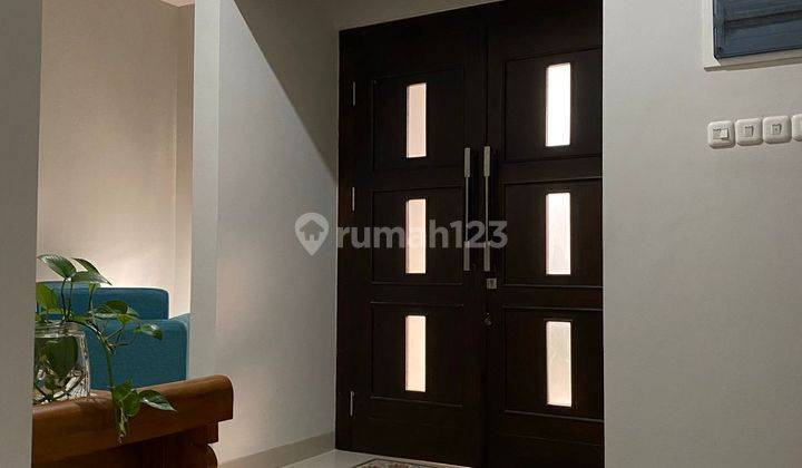 Rumah Modern Strategis di Cinere, Depok Harga Nego 2