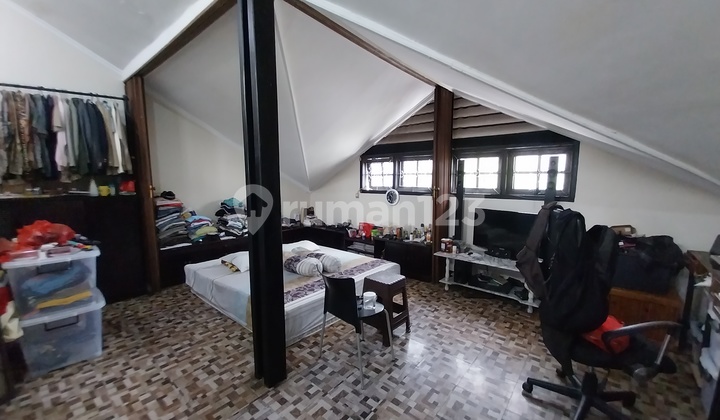 House in a Large Cinere Housing Complex, Land Size 228 Meters, Wide Front Road 2