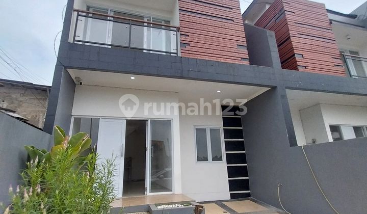 Rumah Jagakarsa Full Fasilitas Ada 3 Kamar 2 Lantai Plus Taman