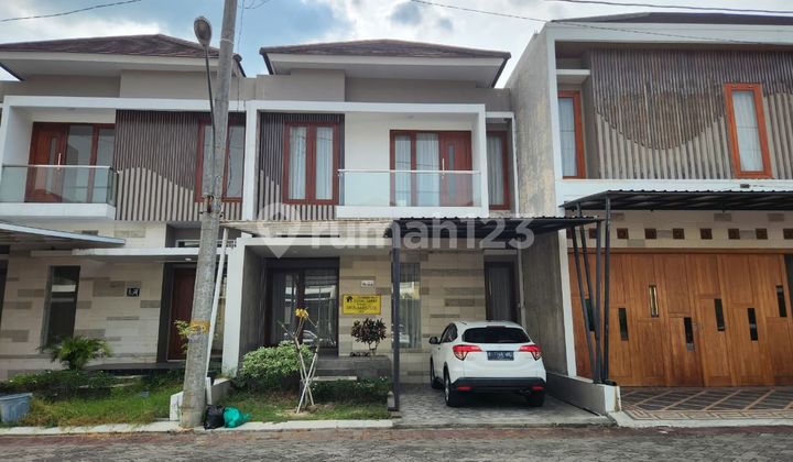 Rumah Idaman Keluarga di Kluster Taman Anggrek Gentan Sukoharjo Rumah Idaman Keluarga di Kluster Taman Anggrek Gentan Sukoharjo
