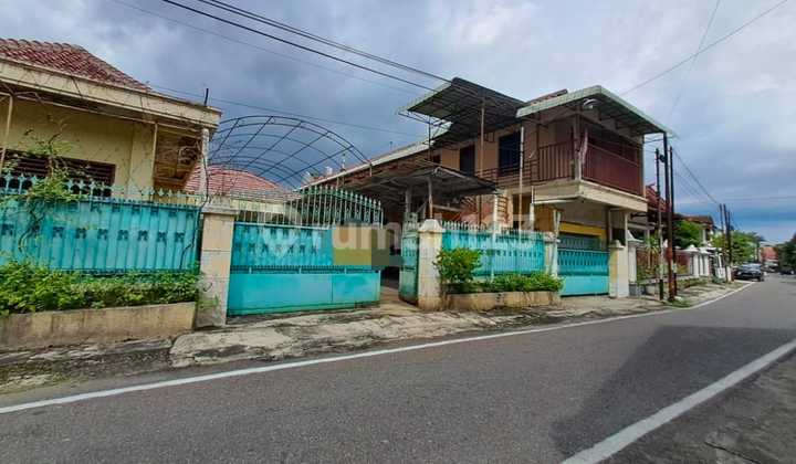 Rumah & Ruang Usaha 2 Lt/12 Kt Dekat Solo Square & Hotel Sunan Rumah & Ruang Usaha 2 Lt/12 Kt Dekat Solo Square & Hotel Sunan