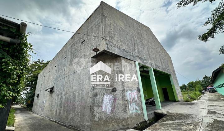 Large 1.5-Storey Warehouse in Ngemplak Colomadu, Karanganyar Large 1.5-Storey Warehouse in Ngemplak Colomadu, Karanganyar