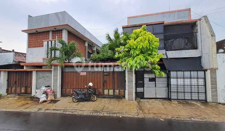 Rumah Kost Bagus 16+1 Kt/18 KM 3 Lantai Dg Rooftop di Kartasura