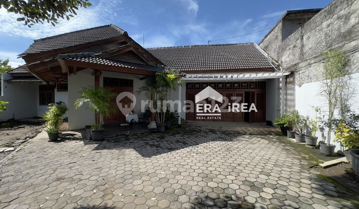 Rumah Bagus Taman Halaman Luas di Mojolaban Sukoharjo Rumah Bagus Taman Halaman Luas di Mojolaban Sukoharjo