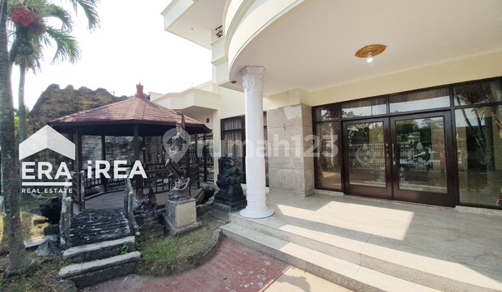 Dijual Rumah Mewah 2 Lantai Dekat Stasiun Balapan Solo 2