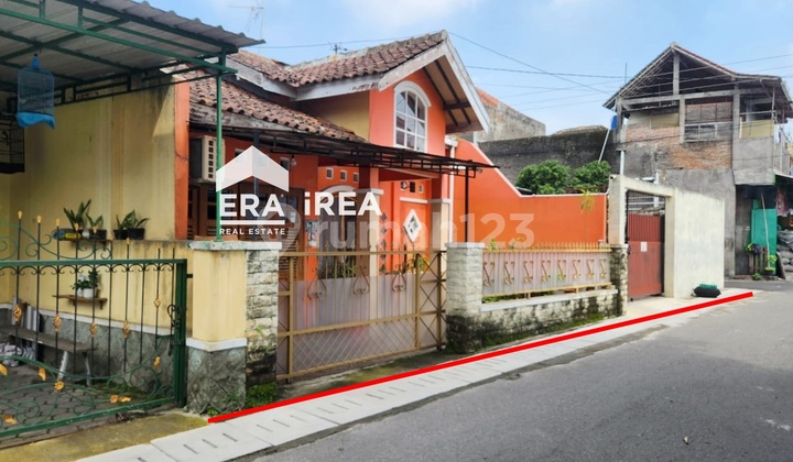 Rumah Luasan 249 Lebar Depan 18 Hadap Timur-Utara di Manahan