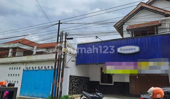 House & Business Space 2 Floors, Ready, Klodran Near Colomadu Toll Exit House & Business Space 2 Floors, Ready, Klodran Near Colomadu Toll Exit