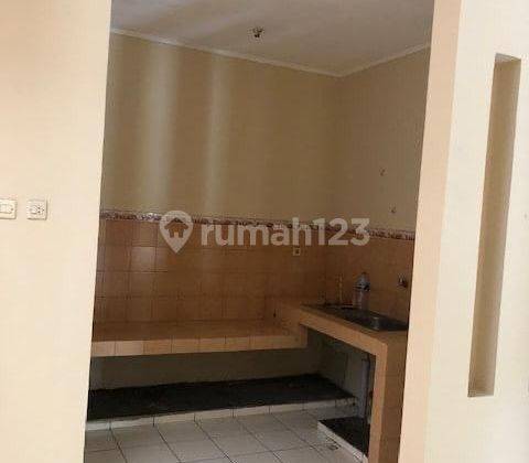 Disewakan Rumah Hoek Cantik Minimalis Siap Huni di Sayap Antapani, Bandung 6