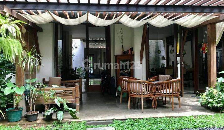 Rumah siap huni bagus 2 lantai 1