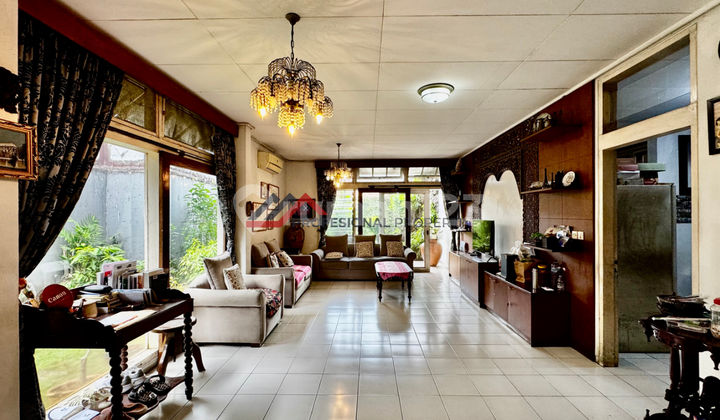 Rumah Lama Hitung Tanah Di Kebayoran Baru Jakarta Selatan 2