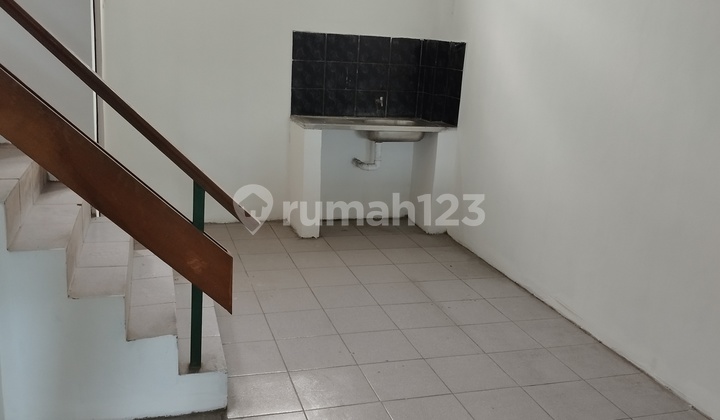 Sewa Ruko Gandeng Cengkareng jalan  Lingkar Luar Barat Jakarta 5
