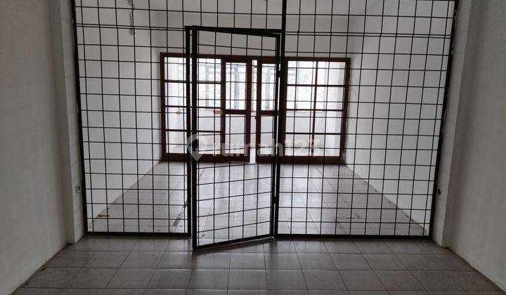 Sewa Ruko Gandeng Cengkareng jalan  Lingkar Luar Barat Jakarta 7