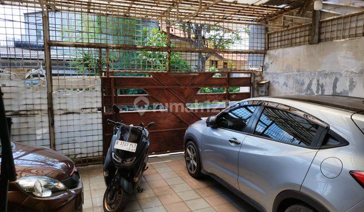 Rumah di Jl Kebon jeruk baru SHM Jakarta barat Tato 4.7M nego kpr 2