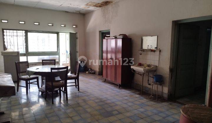 Rumah Tua di lokasi bisnis Tamansari Bandung 871m Tatoproperty