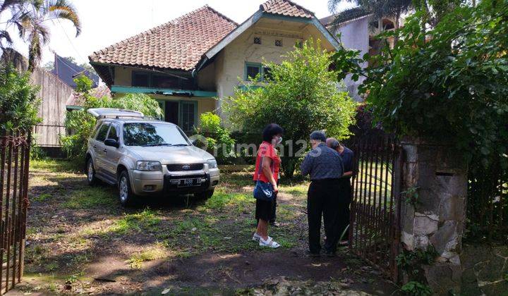 Jual Cepat Rumah Tua kawasan bisnis Tamansari Bandung Dago Tato 1