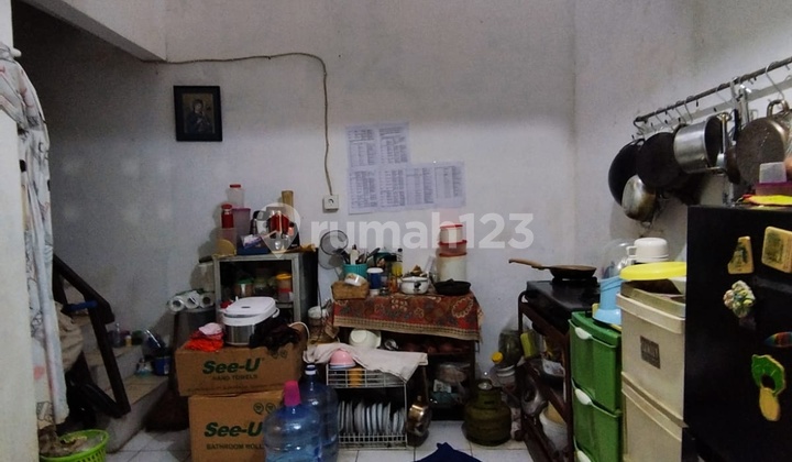 Tanjung Duren South House for Sale Jl Gg Manggis 2 floors 1.1 Billion 2