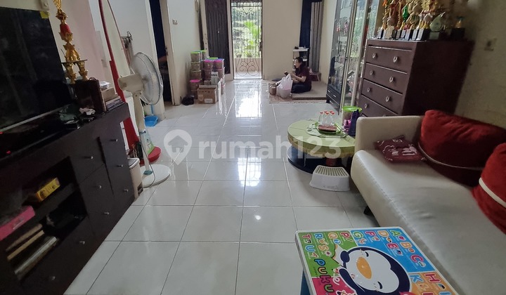 Dijual.cepat Rumah di Citra Gran.cibubur Siap.huni