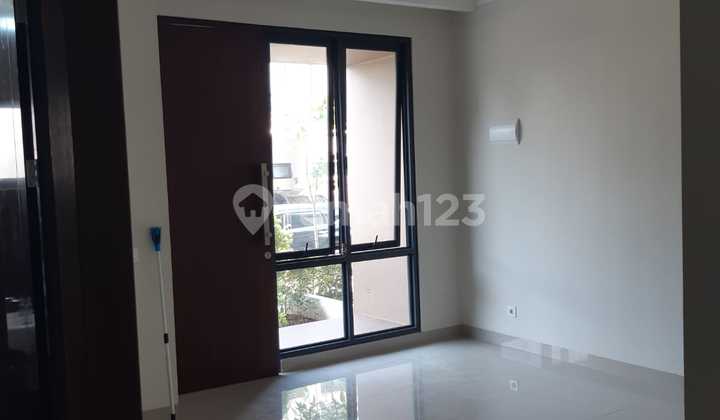 Disewakan Rumah Cantik.siap.huni.di.kota Wisata.cibubur.cluster.bagus 2