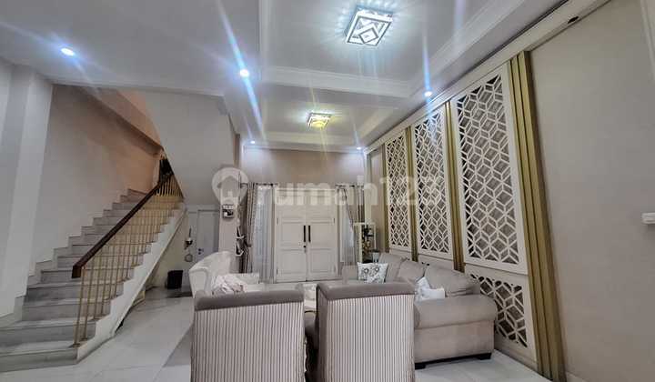 Rumah Bagus Di Pejompongan Jakarta Pusat 2