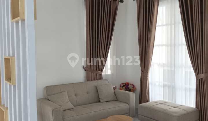 Rumah Cantik Ada Kolam Renang Di Legenda Wisata Cibubur Rumah Cantik Ada Kolam Renang Di Legenda Wisata Cibubur