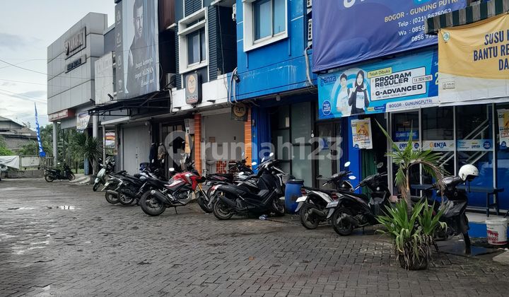 Ruko Tiga Lantai Dekat Pintu Tol Gunung Putri Bogor Ruko Tiga Lantai Dekat Pintu Tol Gunung Putri Bogor