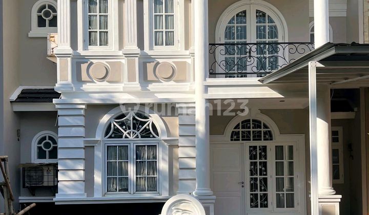 Rumah.klasik di Legenda Wisata Cibubur