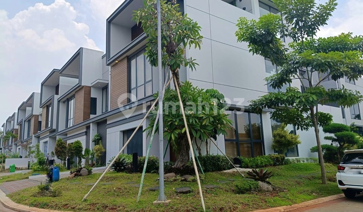 Rumah Mewah Furnished Di Kota Wisata Cibubur 1