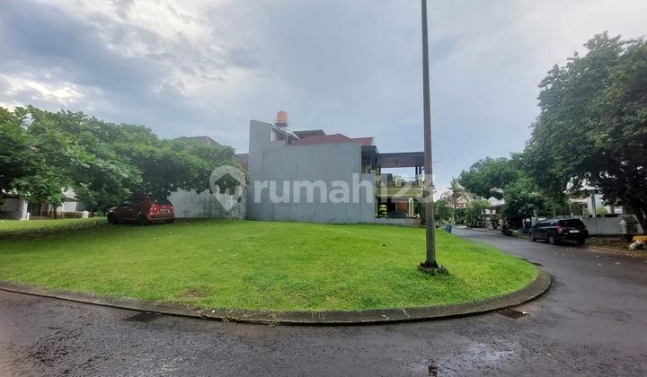 Kavling Depan Taman di Kota Wisata Cibubur