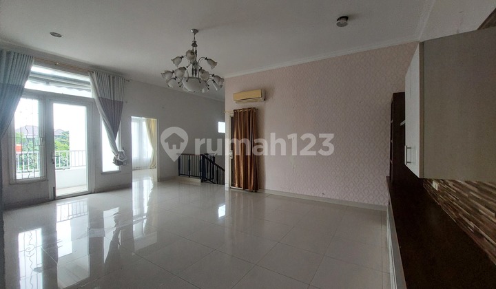 Rumah Bagus Depan Taman Di Kota Wisata Cibubur 2