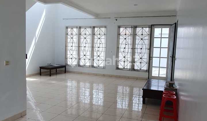 Boulevard Rental House Ready to Occupy Legendary Tourist Area Boulevard Rental House Ready to Occupy Legendary Tourist Area