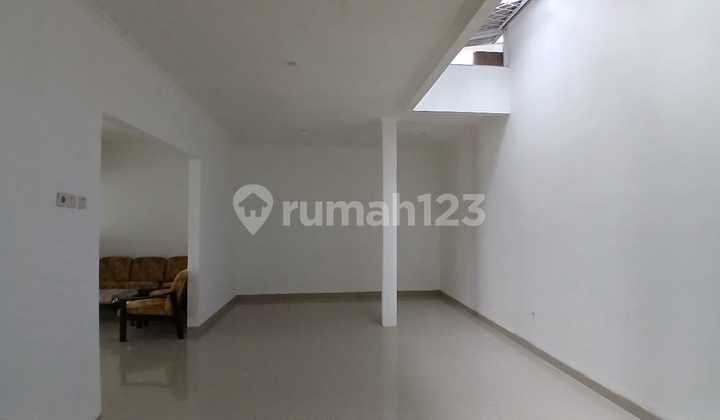 Renovated House Ready to Occupy in Kotawisata 2