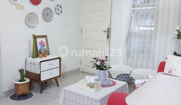 Rumah Rapi Cantik Siap Huni Rumah Rapi Cantik Siap Huni