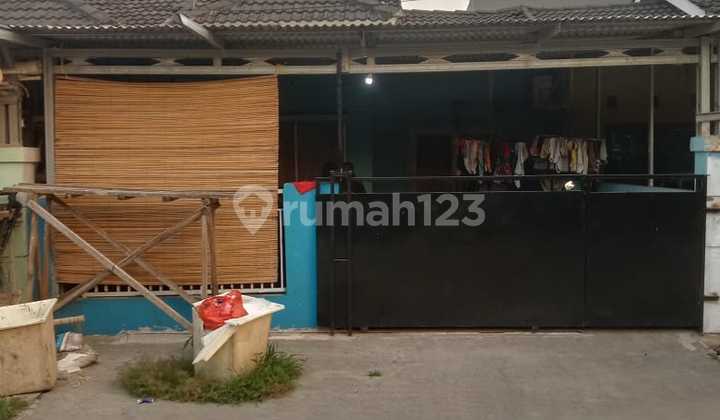 House By The Main Road