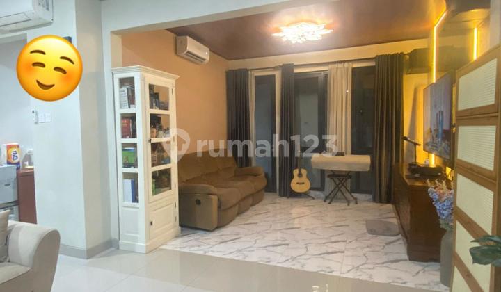 Rumah Rapi Cantik Siap Huni