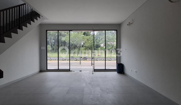 For Sale Luxury Shop House on Boulevard, Kota Wisata Cibubur, Ideal for Cafe Business and Retail, Close to Toll Gate Entrance 2