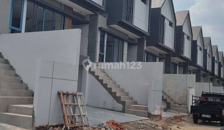 Rumah 3 Lantai konsep modern minimalis di kota wisata view sungai  2