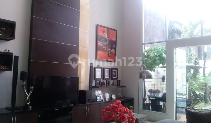 Rumah besar 2,5 lantai boulevard kota wisata bisa untuk rumah usaha  1