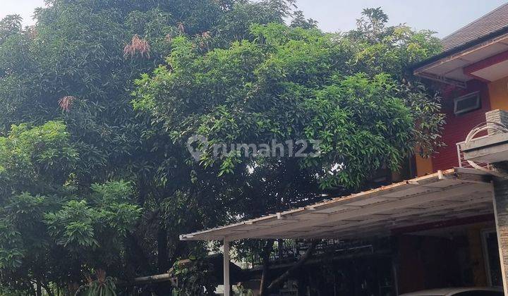 Rumah 2 lantai hook Luas dekat taman cluster di perumahan elit kota wisata harga bersaing 1