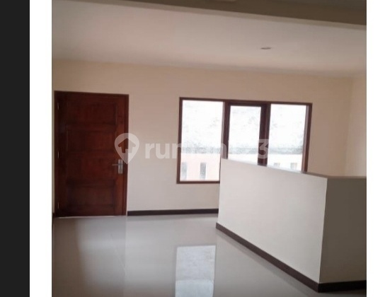 Rumah Bagus 2 Lantai Di Kota Wisata Cibubur Dekat Pintu Tol