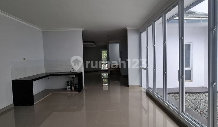 Rumah Bagus Siap Huni 2 Lantai Dekat Tol di Kota Wisata Cibubur